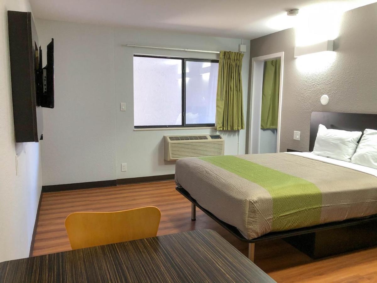Studio 6 Wichita, Ks - Airport Экстерьер фото