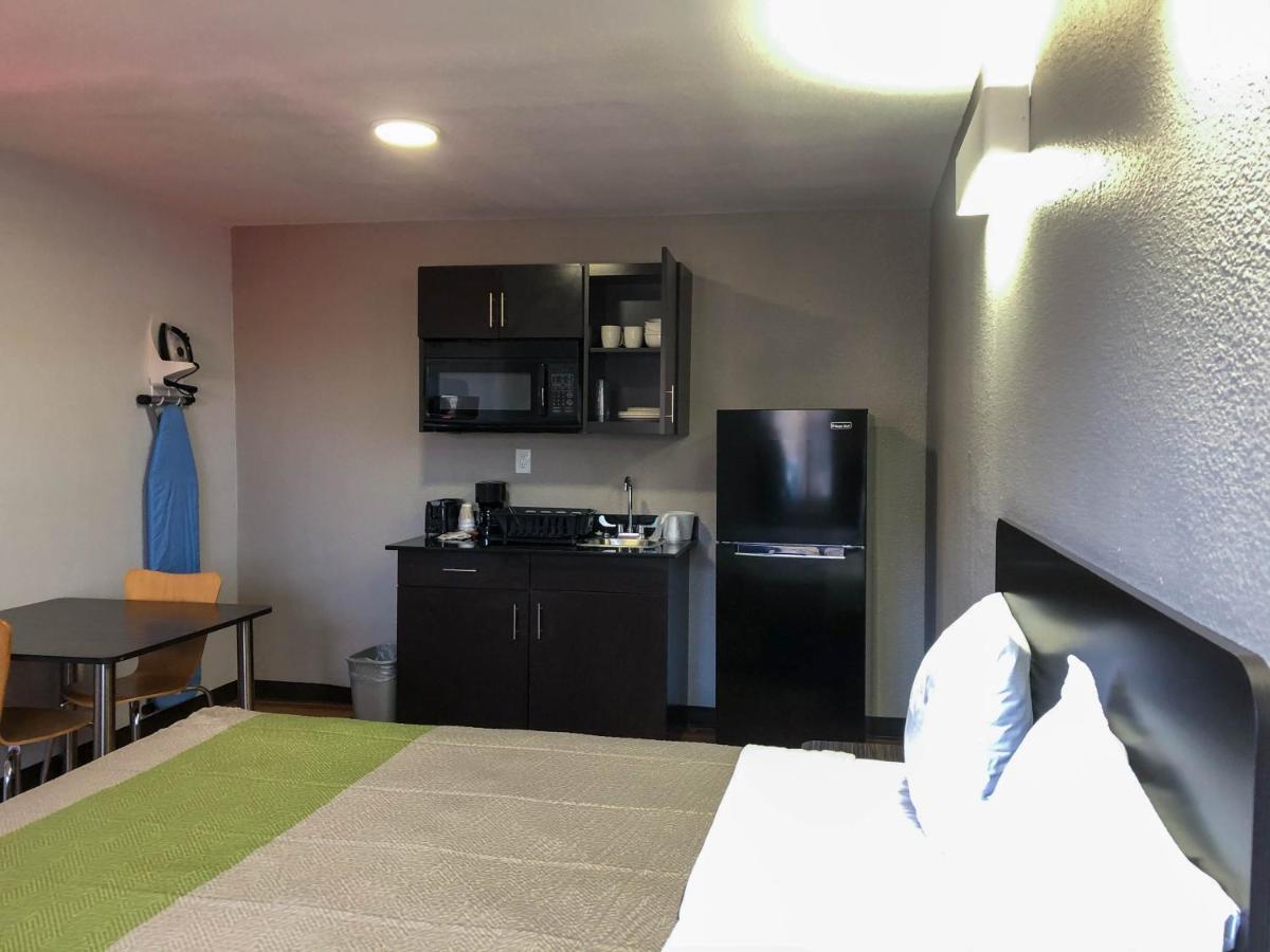 Studio 6 Wichita, Ks - Airport Экстерьер фото
