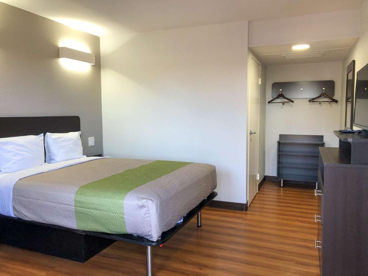 Studio 6 Wichita, Ks - Airport Экстерьер фото