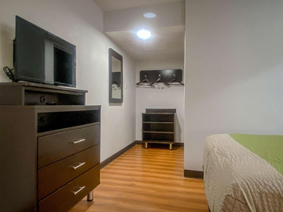 Studio 6 Wichita, Ks - Airport Экстерьер фото